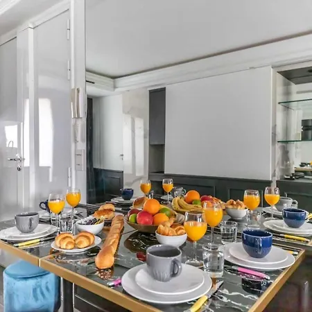 Modern - 1br 4p - Plaine-monceau Paris