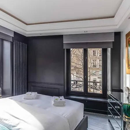 Modern - 1br 4p - Plaine-monceau Paris