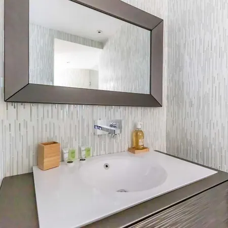 Modern - 1br 4p - Plaine-monceau * Paris